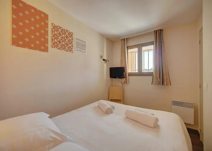 Immogroom - Sea View - Pool - Terrace - Parking - Air Conditioning شقة