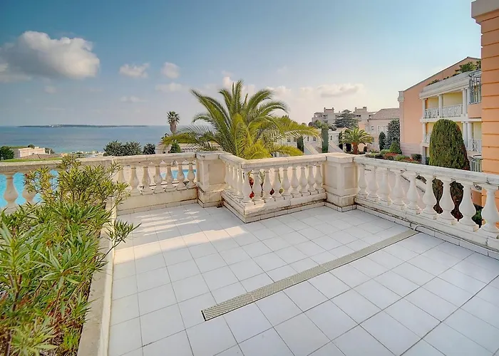 Immogroom - Sea View - Pool - Terrace - Parking - Air Conditioning *