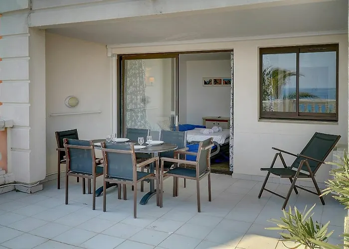 Immogroom - Sea View - Pool - Terrace - Parking - Air Conditioning شقة