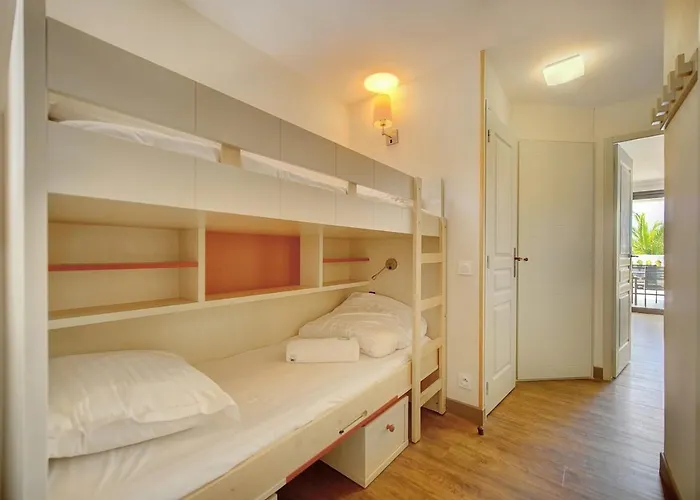 Immogroom - Sea View - Pool - Terrace - Parking - Air Conditioning شقة *